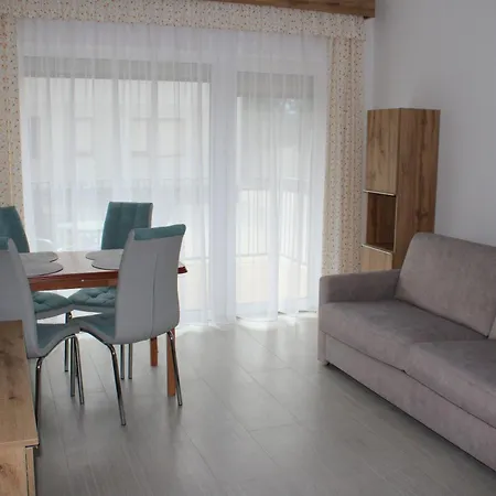 Mara Apartment Buk