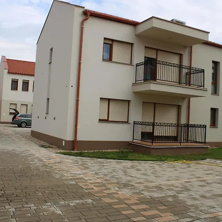Mara Apartment *